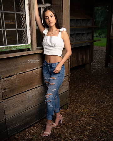 Maria Murgas - 2020 Plant HS Senior