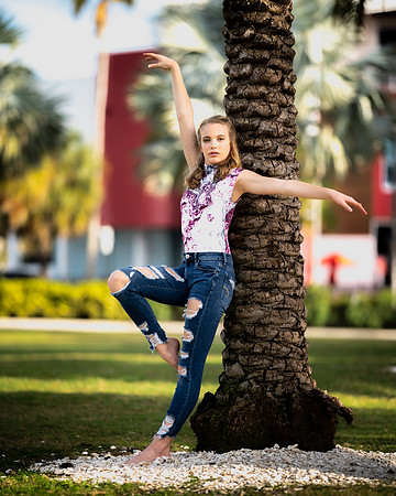 Elsie Oedekoven - Beach Photoshoot-16.jpg